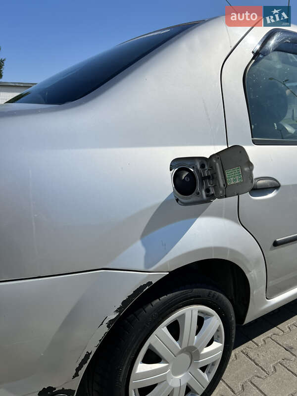 Седан Renault Logan 2010 в Киеве