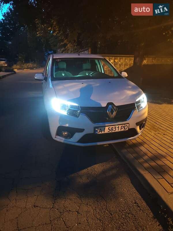 Седан Renault Logan 2017 в Вишневому фото 3 Седан Renault Logan 2017 в Вишневому