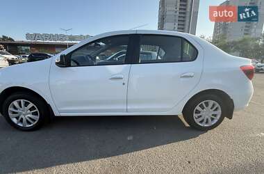 Седан Renault Logan 2013 в Днепре