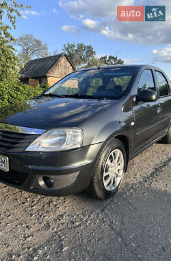 Седан Renault Logan 2012 в Лозовой