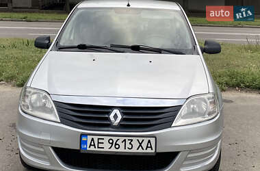 Седан Renault Logan 2010 в Харькове