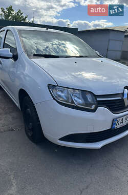 Седан Renault Logan 2016 в Киеве