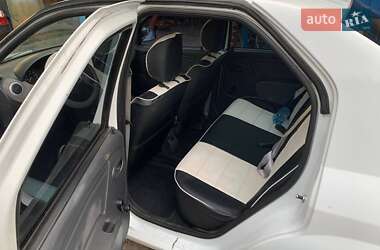Седан Renault Logan 2012 в Каменском