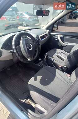 Седан Renault Logan 2010 в 