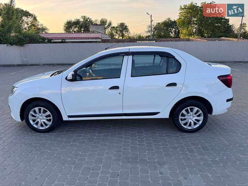 Седан Renault Logan 2021 в 