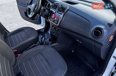Седан Renault Logan 2021 в 