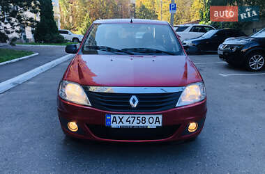 Седан Renault Logan 2011 в 