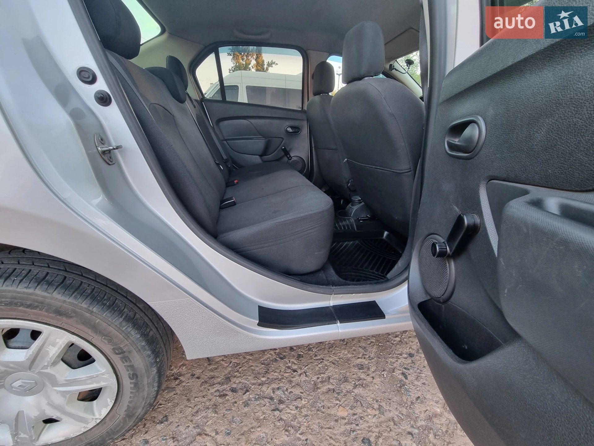 2013 Renault Logan - мініатюра 8