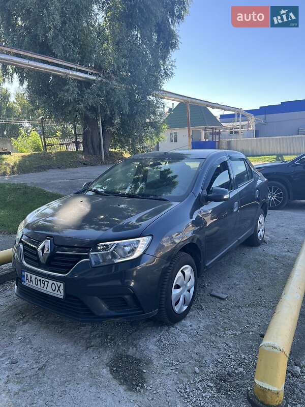 Renault Logan 2017