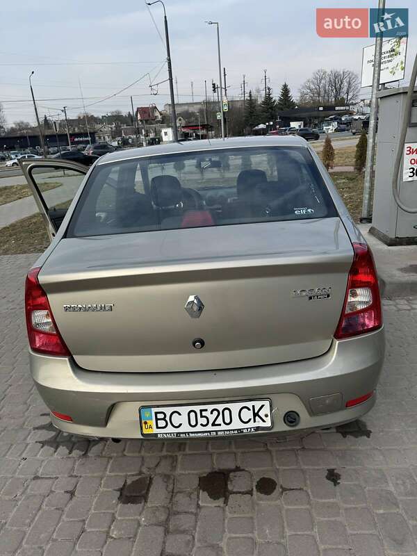 Седан Renault Logan 2011 в Львове