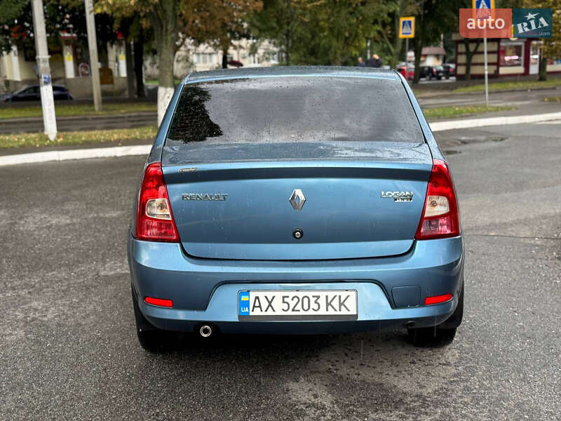 Седан Renault Logan 2010 в Харькове