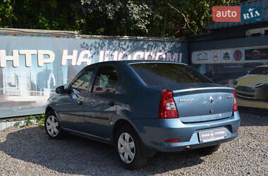 Седан Renault Logan 2010 в 