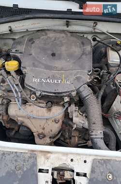 Седан Renault Logan 2011 в 