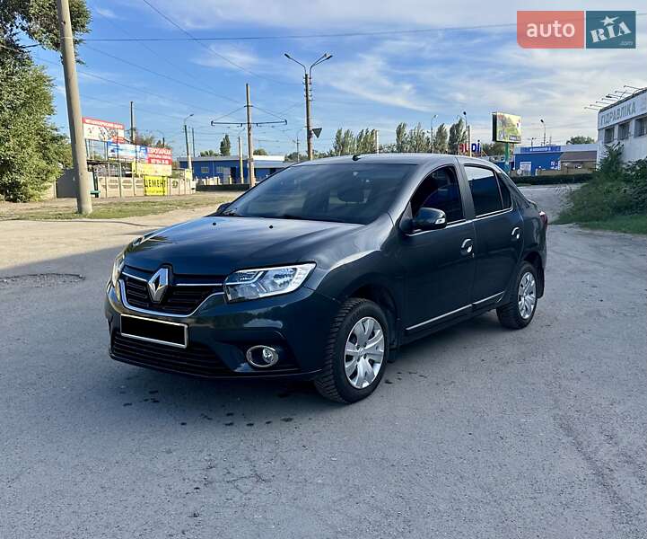 Renault Logan 2022