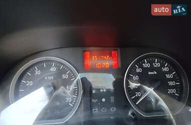 Седан Renault Logan 2011 в Ивано-Франковске