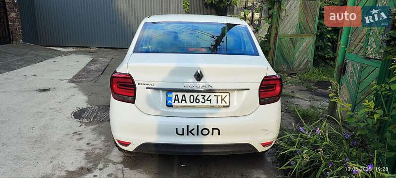 Седан Renault Logan 2018 в Киеве