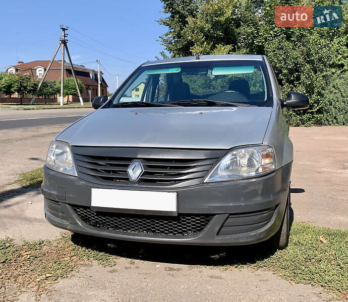 Седан Renault Logan 2011 в Переяславі