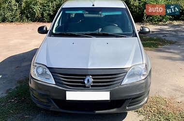 Седан Renault Logan 2011 в 