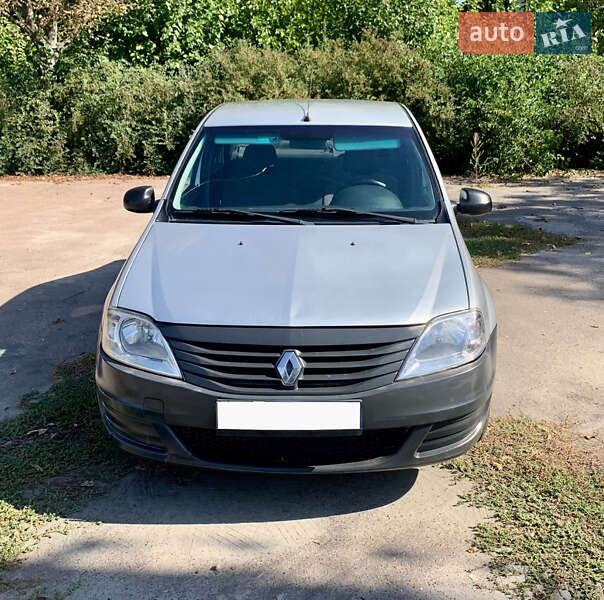 Седан Renault Logan 2011 в Переяславі
