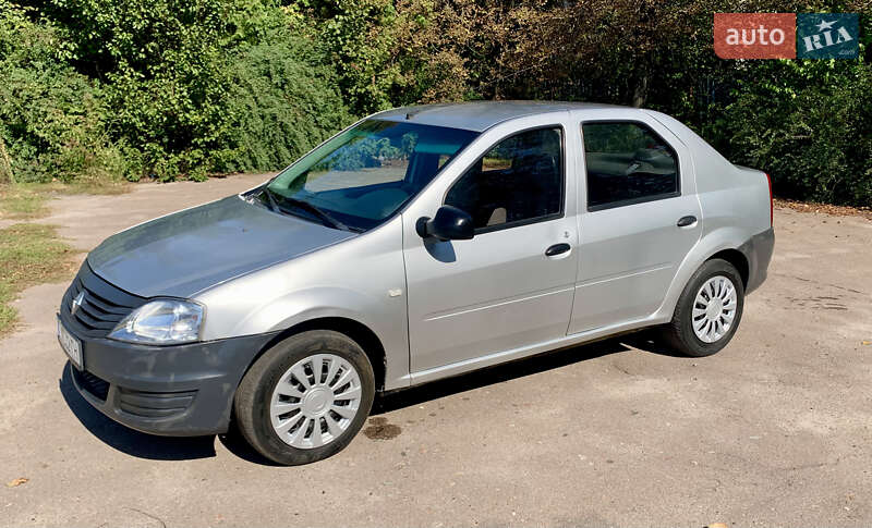 Седан Renault Logan 2011 в Переяславі