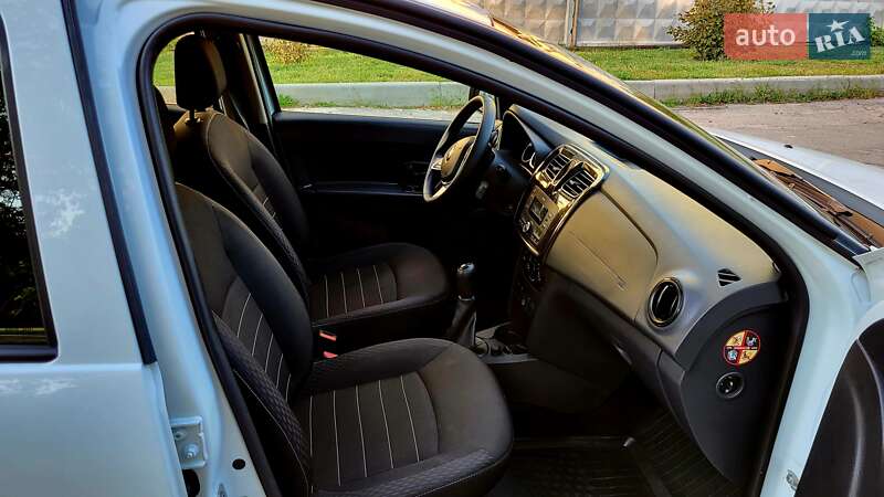 Седан Renault Logan 2020 в Киеве