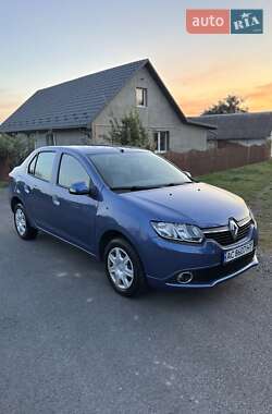 Седан Renault Logan 2013 в Нововолинську