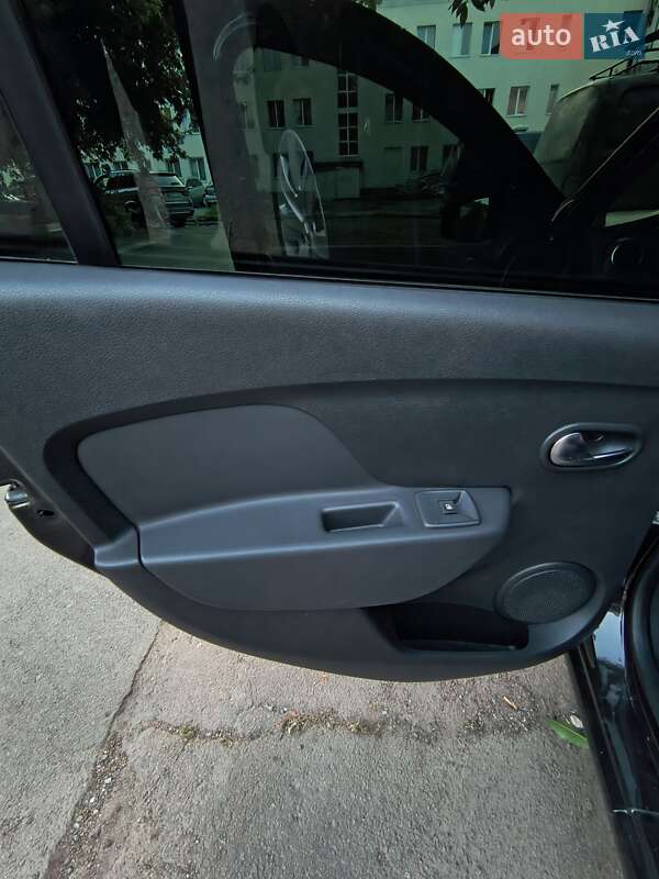 Седан Renault Logan 2021 в Києві