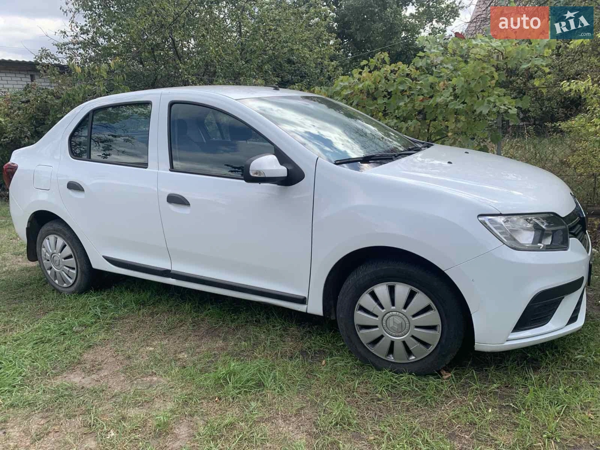 2019 Renault Logan - мініатюра 2