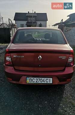 Седан Renault Logan 2010 в 