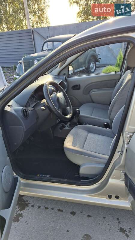 Универсал Renault Logan 2012 в Киеве фото 3 Универсал Renault Logan 2012 в Киеве