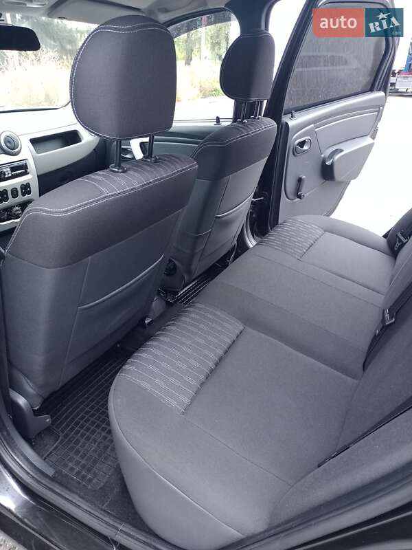 Седан Renault Logan 2011 в Полтаве фото 28 Седан Renault Logan 2011 в Полтаве