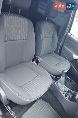 Седан Renault Logan 2011 в 