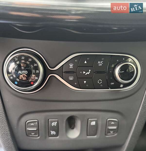 Седан Renault Logan 2017 в Киеве