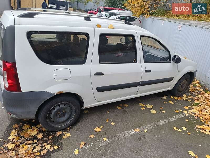 Универсал Renault Logan 2012 в Киеве
