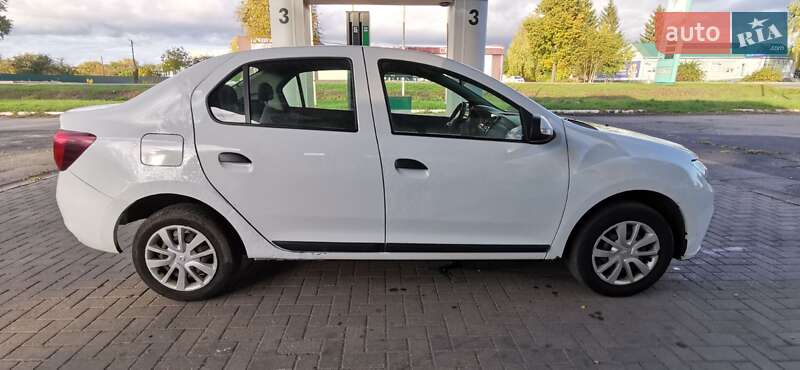 Седан Renault Logan 2019 в Гадяче