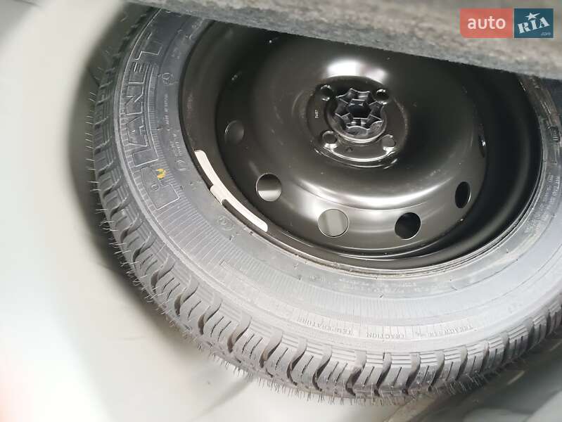 Седан Renault Logan 2011 в Запоріжжі