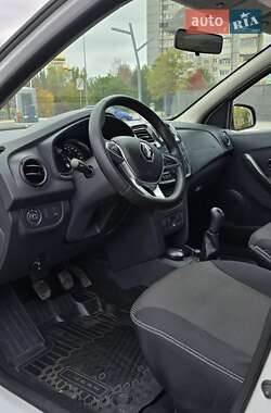 Седан Renault Logan 2018 в 