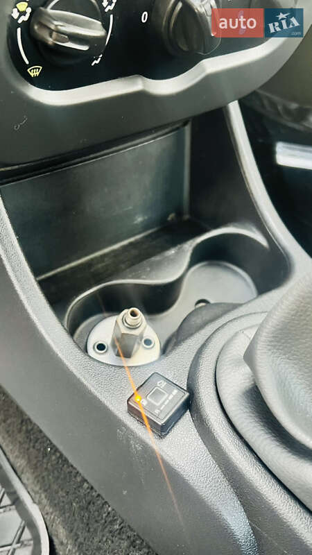 Седан Renault Logan 2013 в Кривом Роге фото 17 Седан Renault Logan 2013 в Кривом Роге