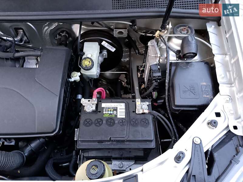 Седан Renault Logan 2013 в Одессе фото 13 Седан Renault Logan 2013 в Одессе