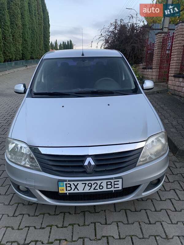 Седан Renault Logan 2011 в Хмельницком фото Седан Renault Logan 2011 в Хмельницком