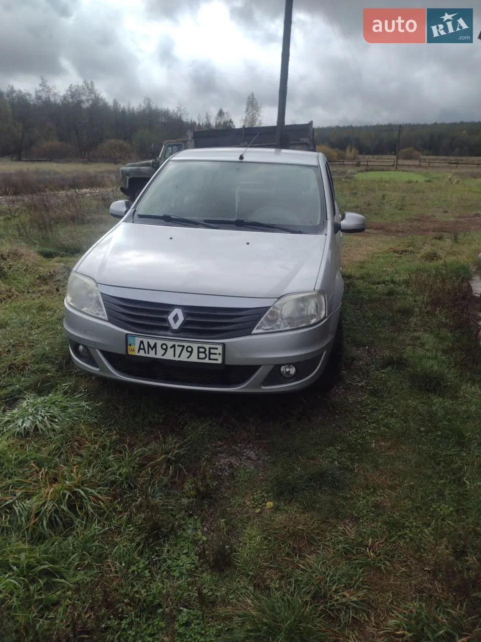 2011 Renault Logan - мініатюра 23