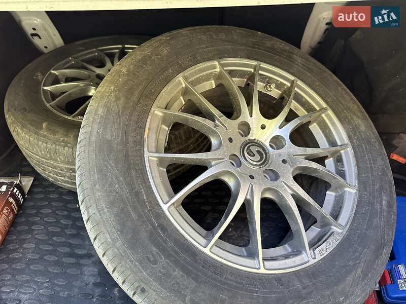 Седан Renault Logan 2013 в Днепре