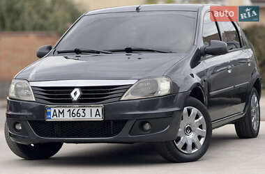 Седан Renault Logan 2010 в Львове