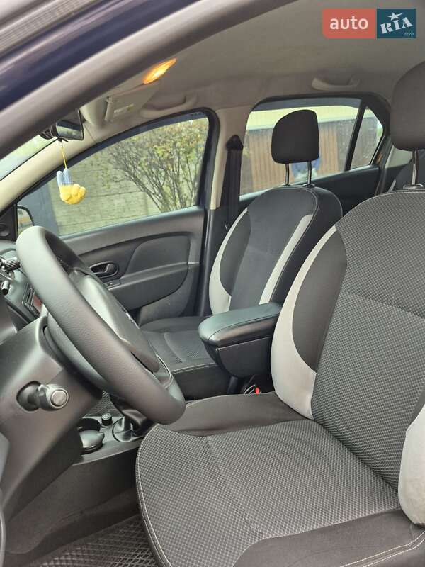 Седан Renault Logan 2013 в Краснограде фото 3 Седан Renault Logan 2013 в Краснограде