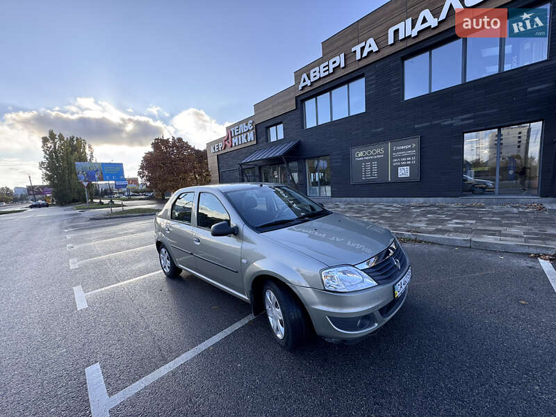 Седан Renault Logan 2011 в Черкассах фото 7 Седан Renault Logan 2011 в Черкассах