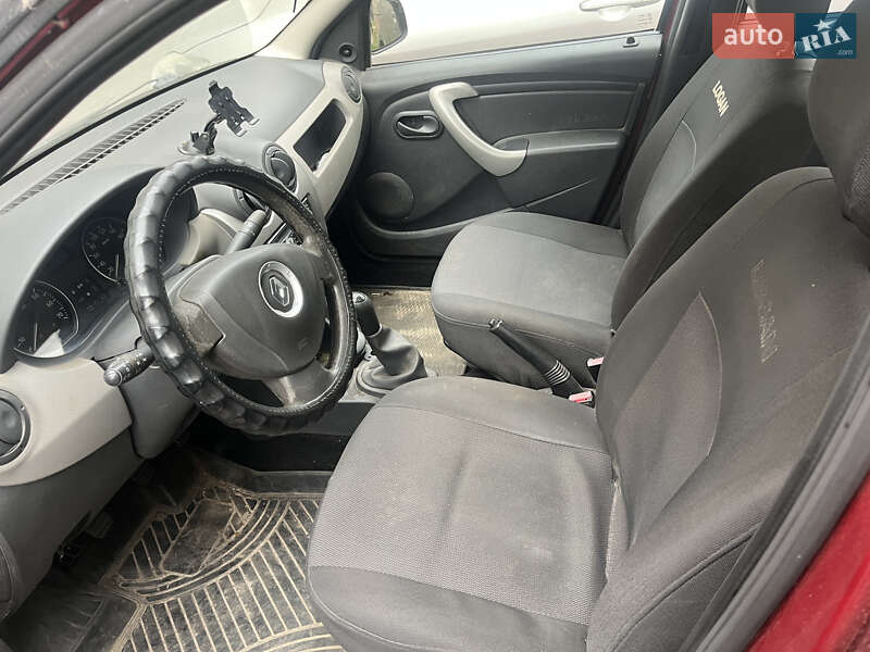 Седан Renault Logan 2011 в Киеве