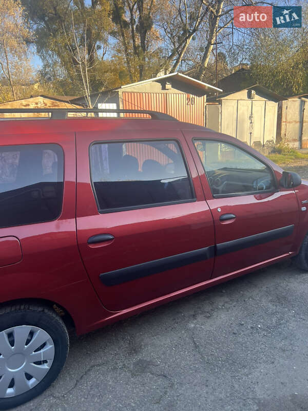 Универсал Renault Logan 2012 в Черновцах