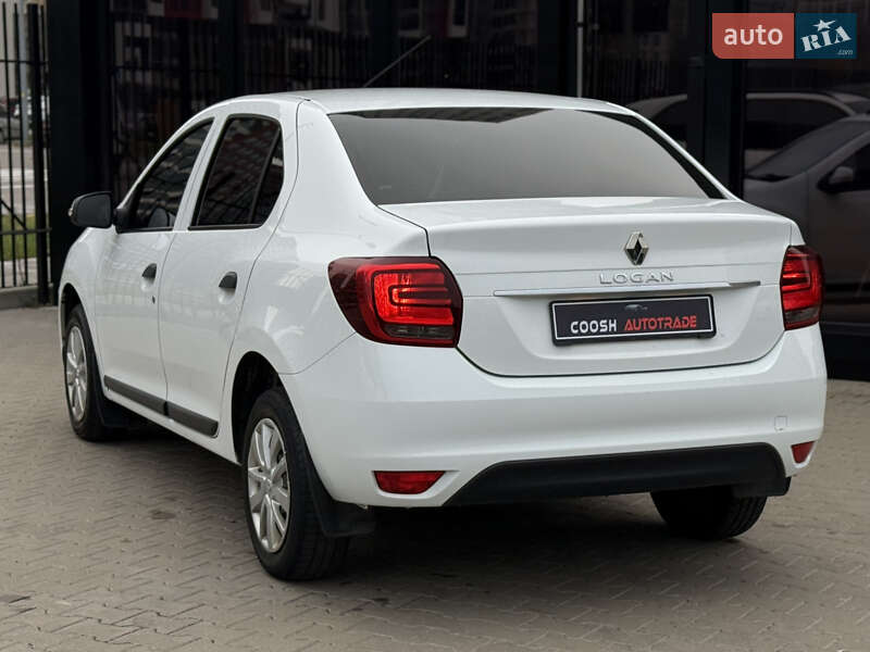 Седан Renault Logan 2021 в Киеве