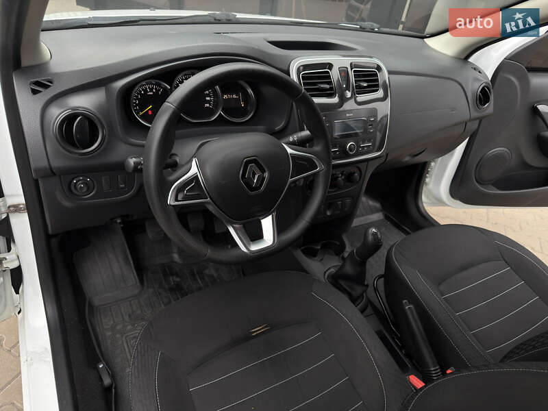Седан Renault Logan 2021 в Киеве