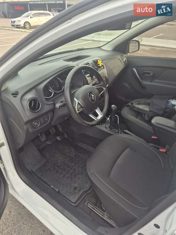 Седан Renault Logan 2020 в Киеве